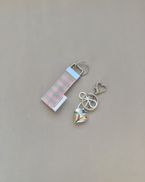 Cotton Candy Heart keyring